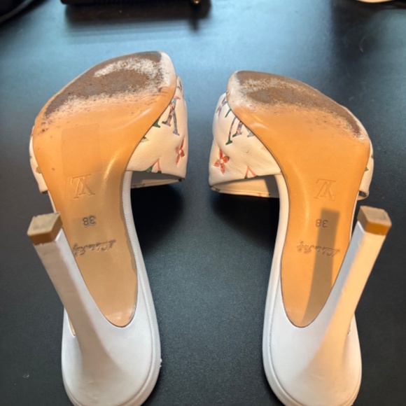 LOUIS VUITTON Revival Mule Blanc - Picture 9 of 10